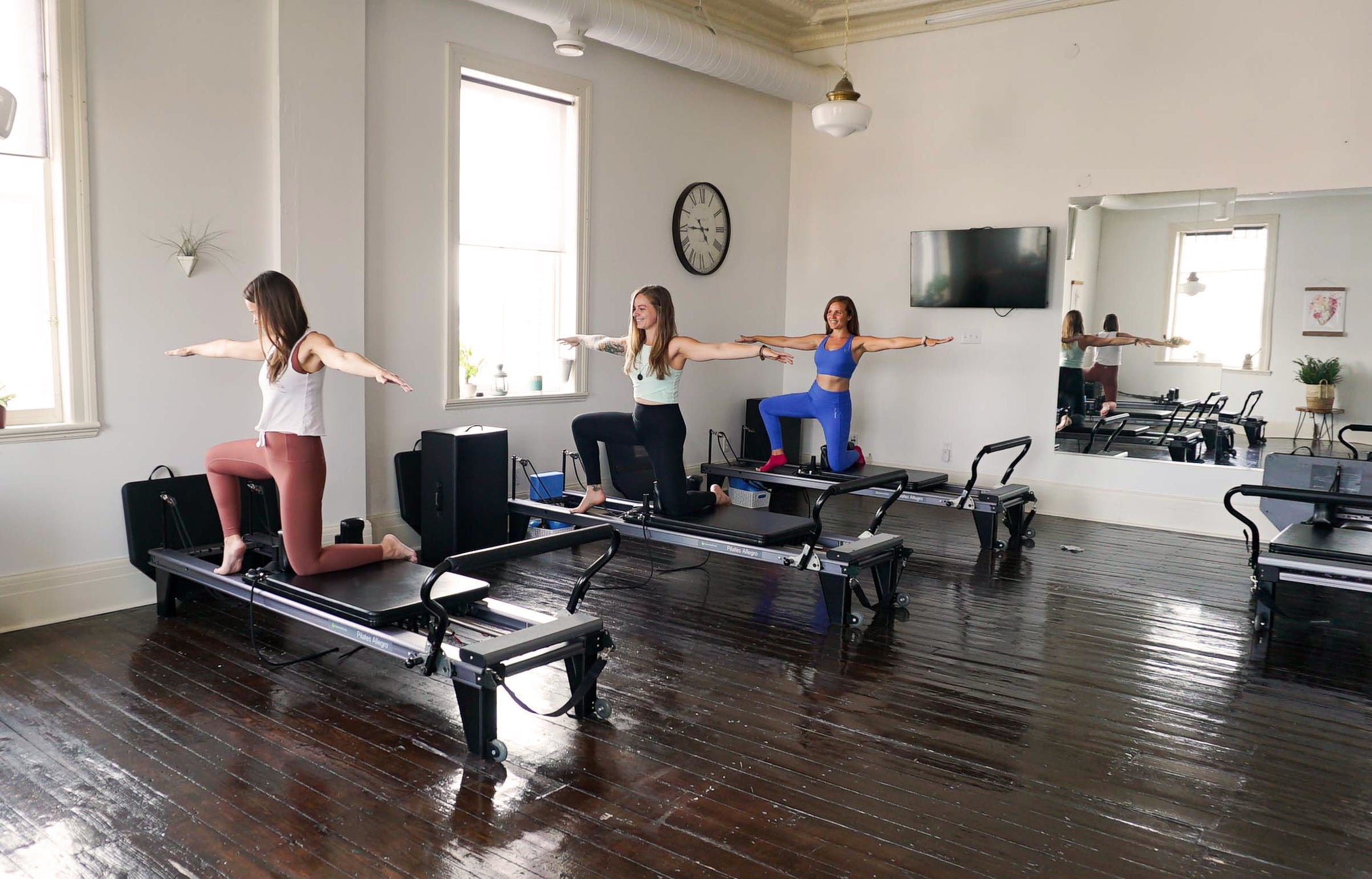 lindsay-schedule-sweat-happy-wellness